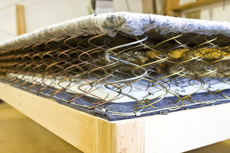 Poggel Polsterei - Federkern